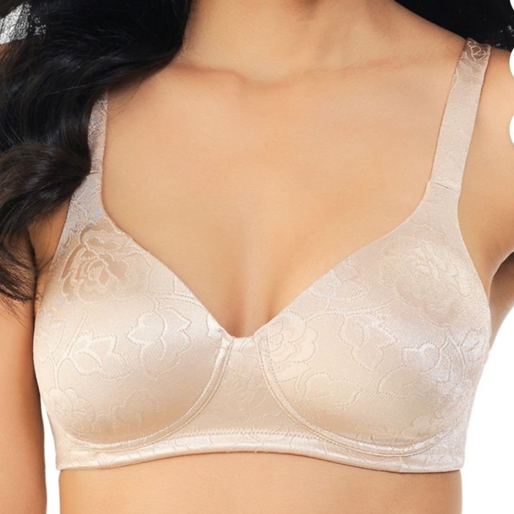 Brand new with tags Women's Vanity Fair‎ Body Shine Floral Wirefree Bra Size 38C